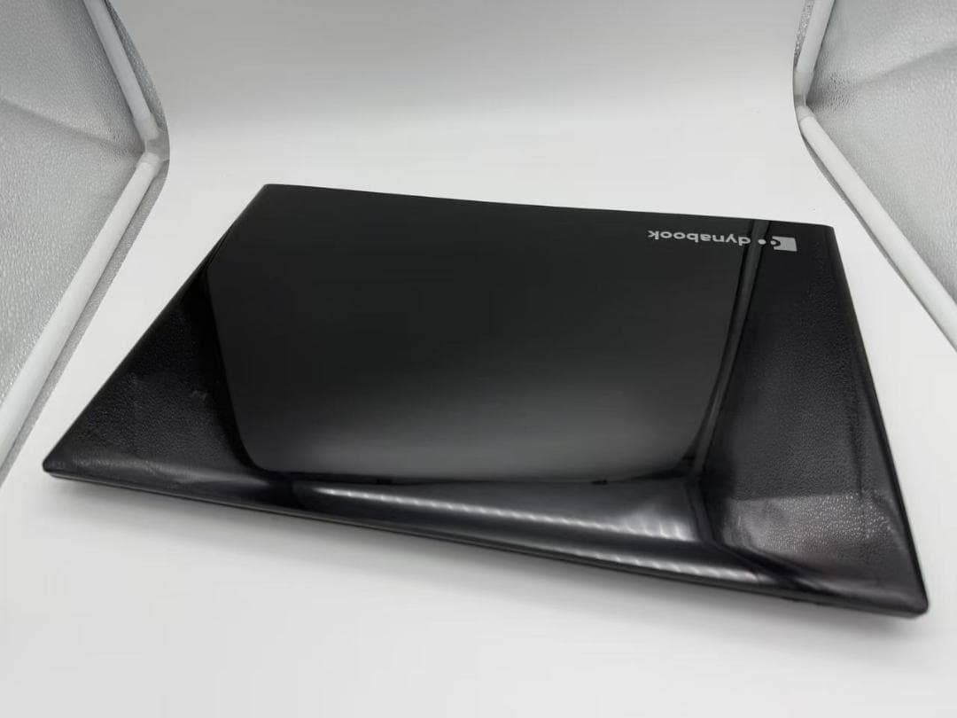 TOSHIBA 第八世代 i5 8GB 新品SSD256GB　Office付