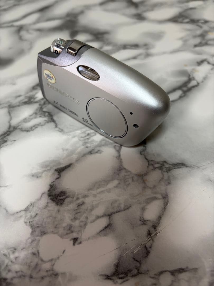 OLYMPUS DIGITAL カメラ