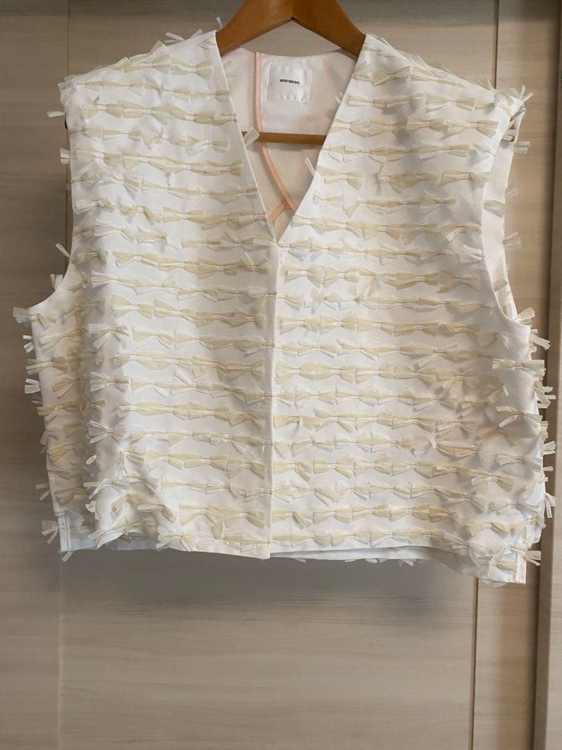 yori shirocon ミニリボンショートジレ 38 ホワイト×ホワイト