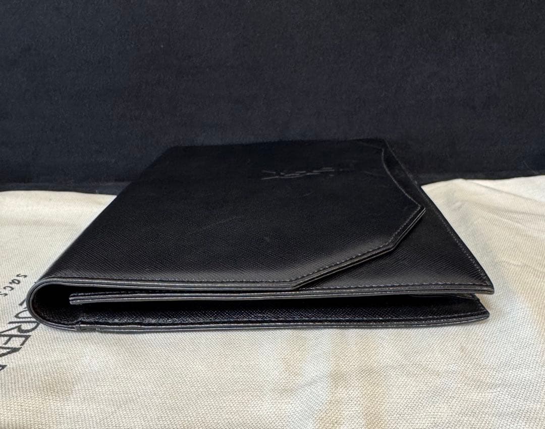 【希少】YSL イヴ・サンローラン ブラックレザー クラッチバッグ