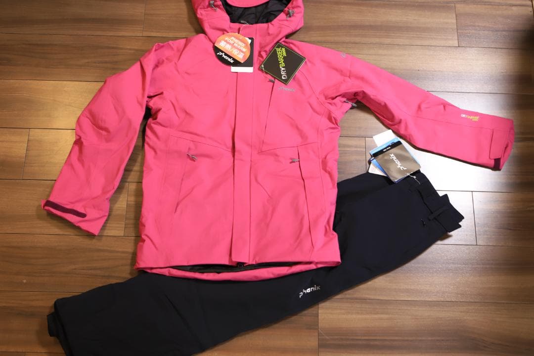 未使用★PHENIX スキーウェア 上下 160サイズ フェニックス