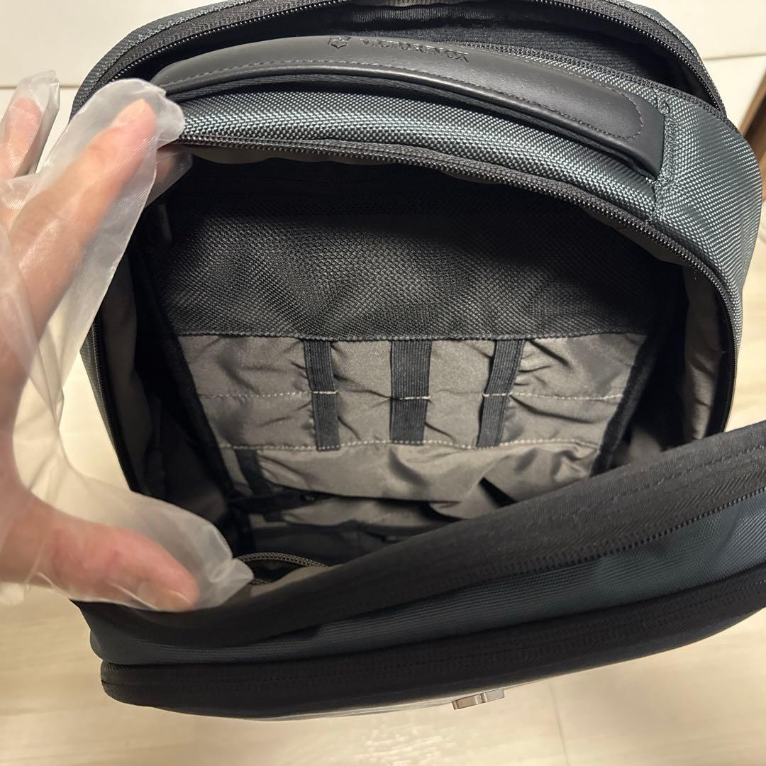 Victorinox ALTMONT エッセンシャルラップトップ　バックパック