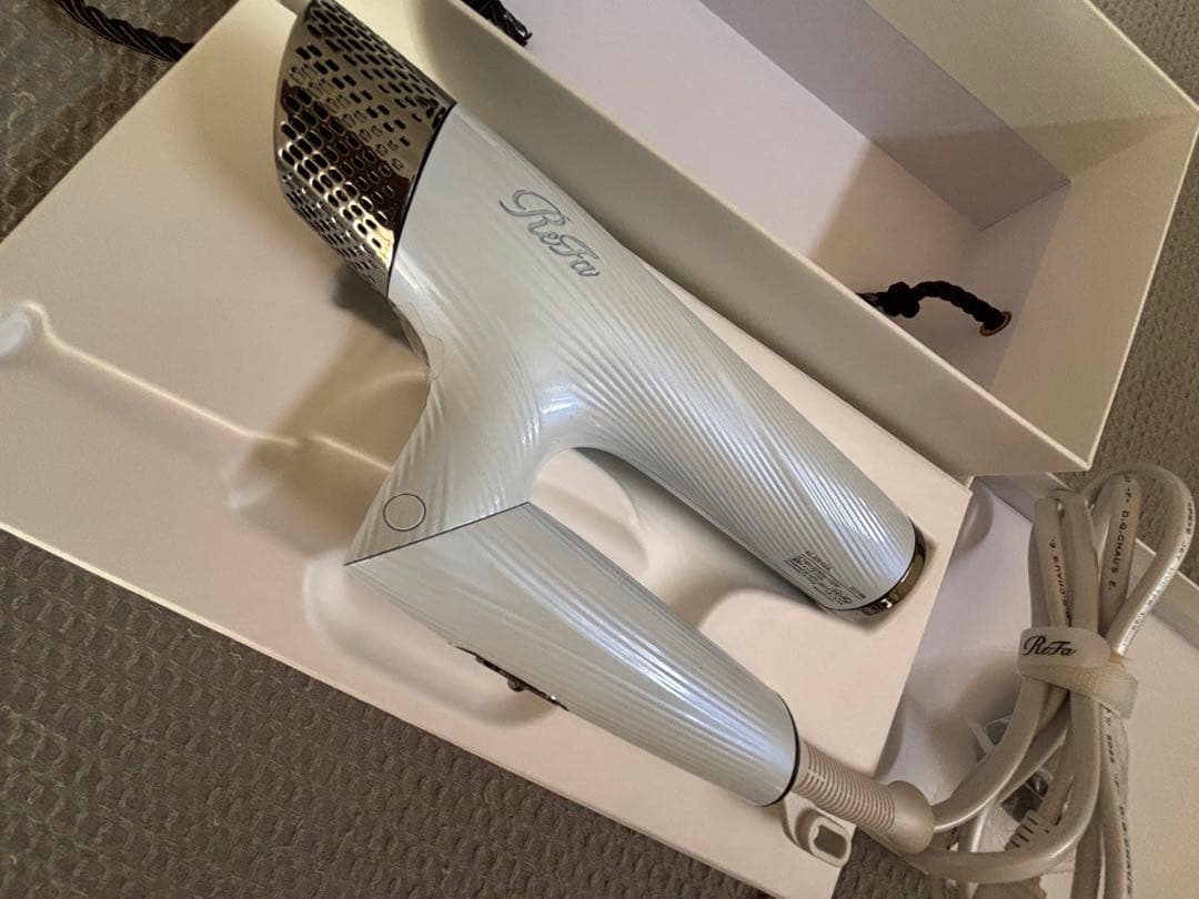 【美品】ReFa ♪ ビューテック ドライヤースマート ドライヤー ホワイト