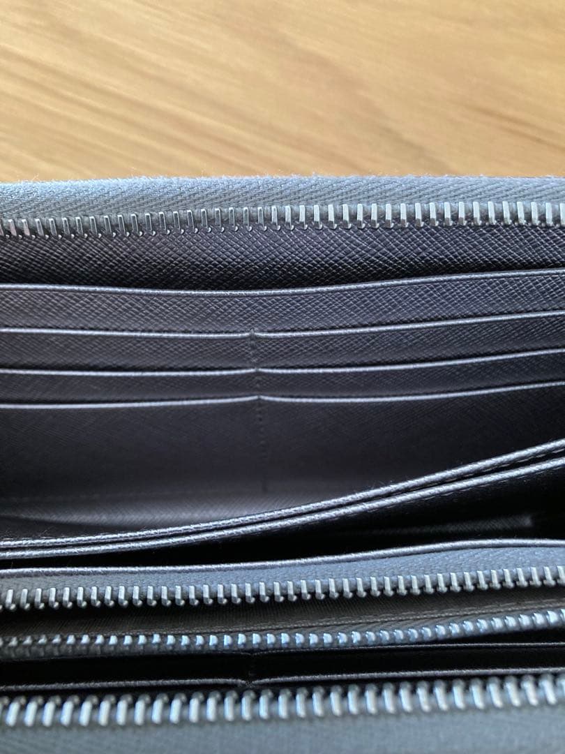 値下げPRADA サフィアーノレザー 長財布 シルバー