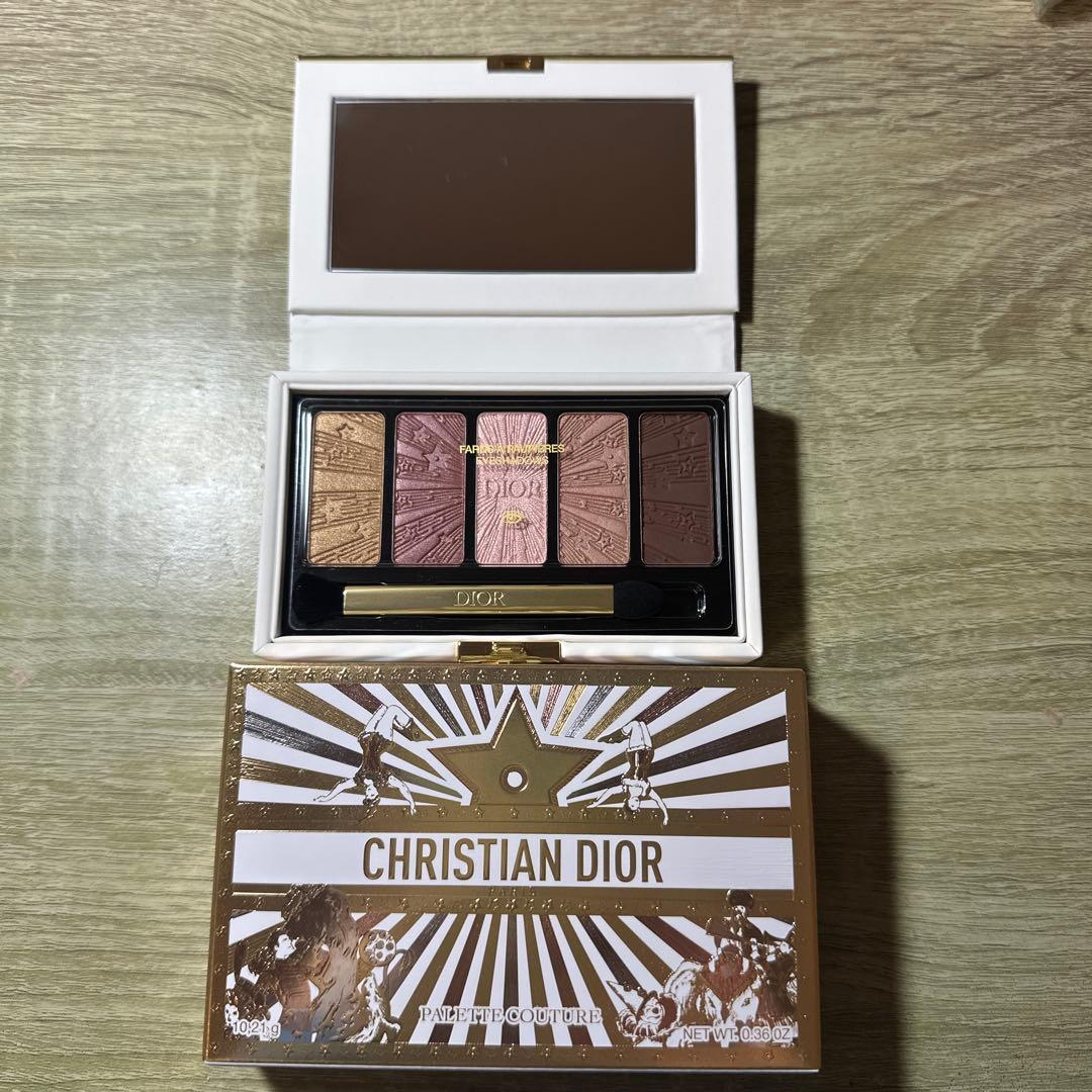 ディオール　クリスマスコフレ　アイシャドウ　パレット　2025