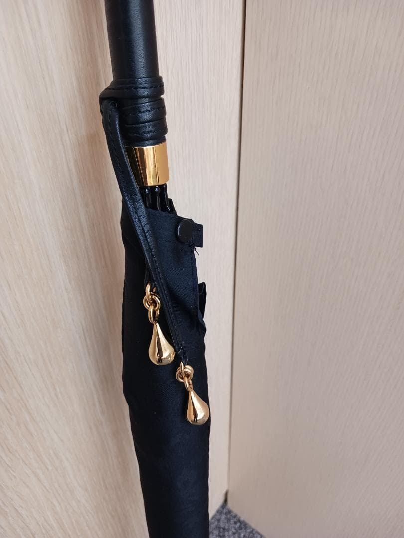 〔値下げ‼〕銀座和光　WAKO長傘　婦人用　持ち手皮　金の飾り付き 未使用　黒