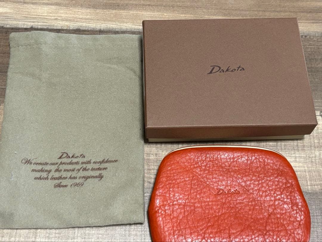 いづ⭐︎ダコタ がま口財布