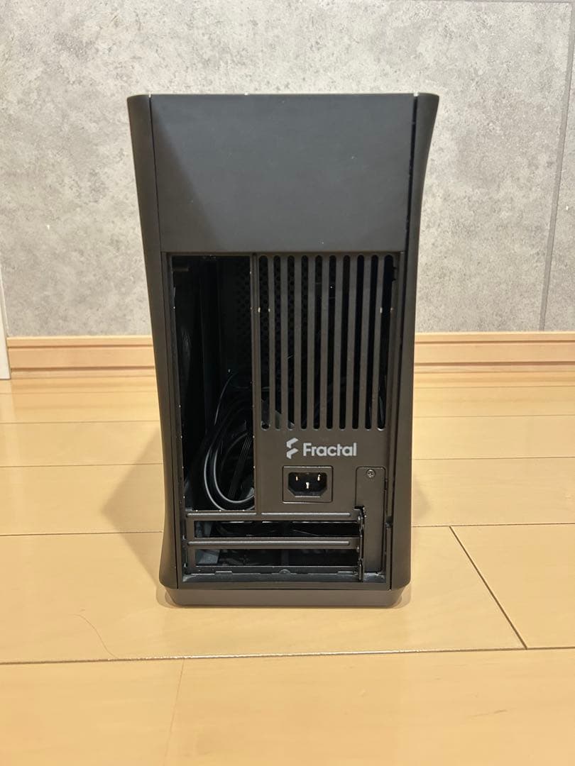 PCケース(自作PC用) FractalDesign Era ITX