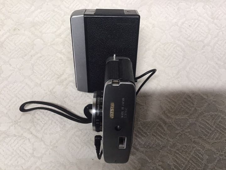 オリンパス　ペン　ストロボ付き　稼働品