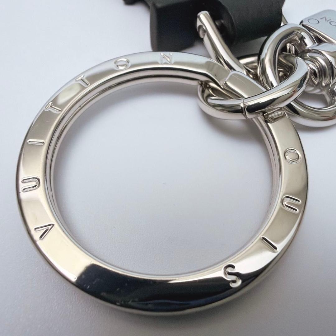 ルイヴィトン キーホルダー・ドラゴンヌ アエログラム ブラック M01194