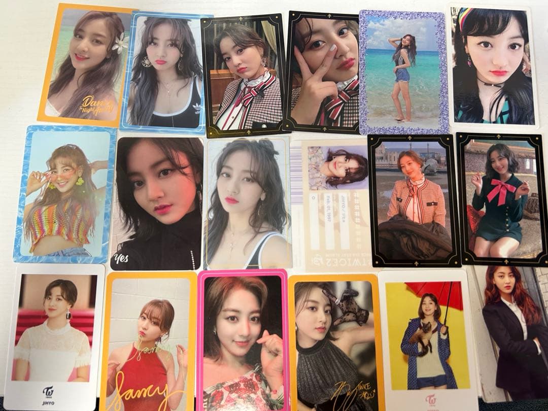 TWICE トレカ ジヒョ