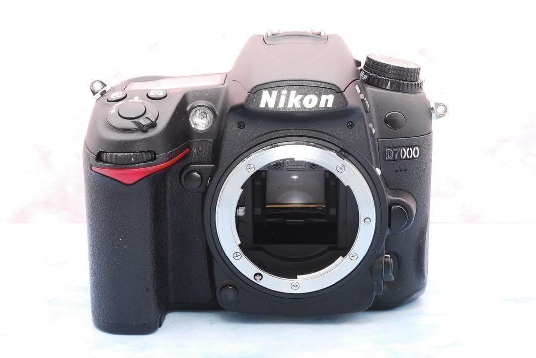 ◎ニコン D7000◎一眼レフカメラ◎高速連写◎デビュー向け◎人気機種