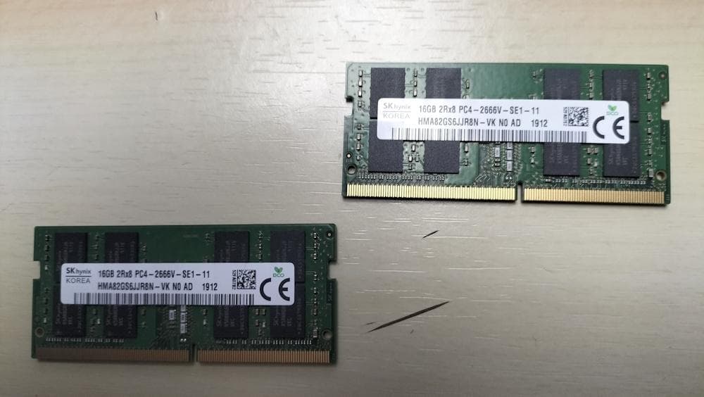 SK hynix 16GB DDR4 2666MHz メモリx2 (32GB)