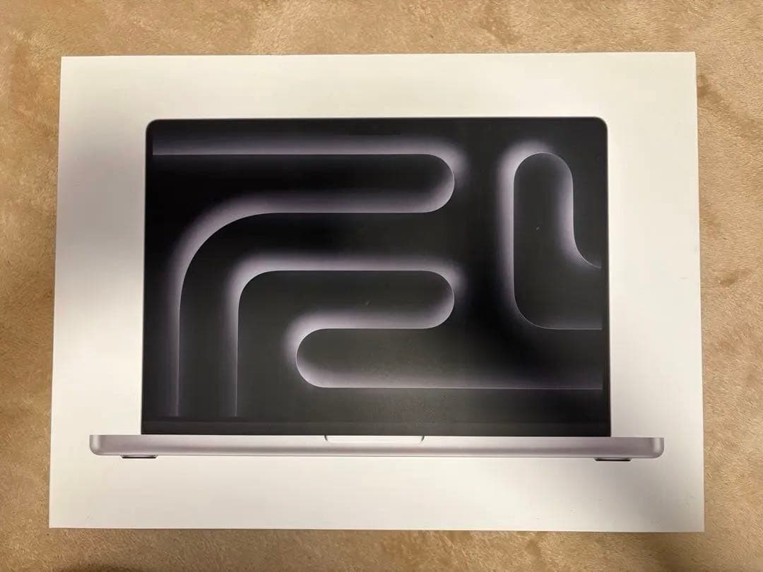 【新品未開封】MacBook Pro シルバー M3pro 18GB 1TB