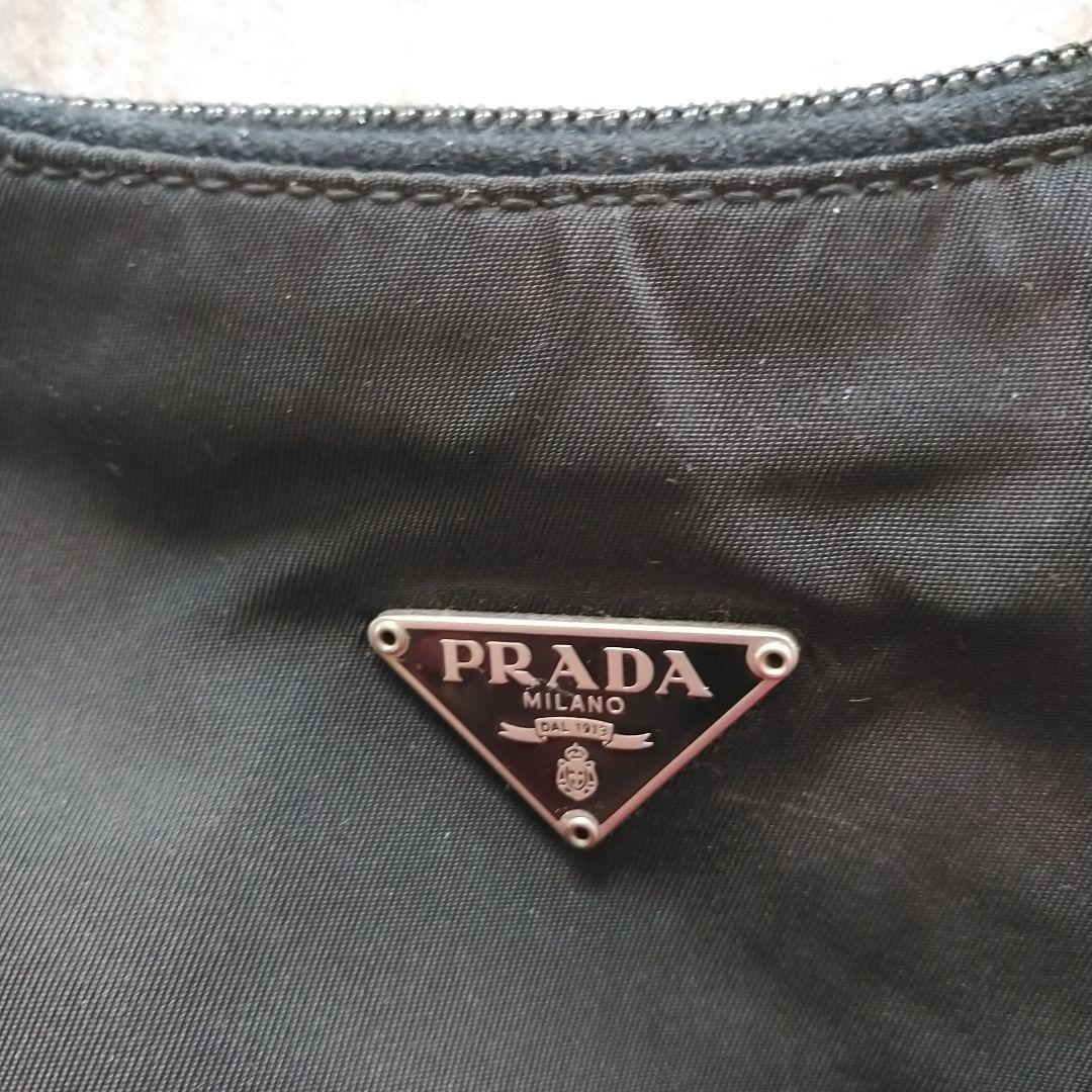 PRADA ブラック ミニアクセサリーバッグ