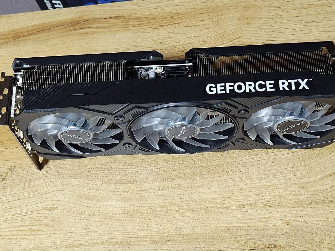 グラフィックボード・グラボ・ビデオカード NVIDIA GeForce RTX 4070 Ti Super