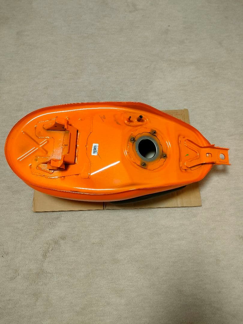 傷 ヘコミなし CL250 タンク ほぼ新車外し