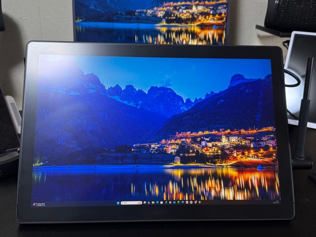 Wacom Cintiq 16 DTK168K4C スタンド付き