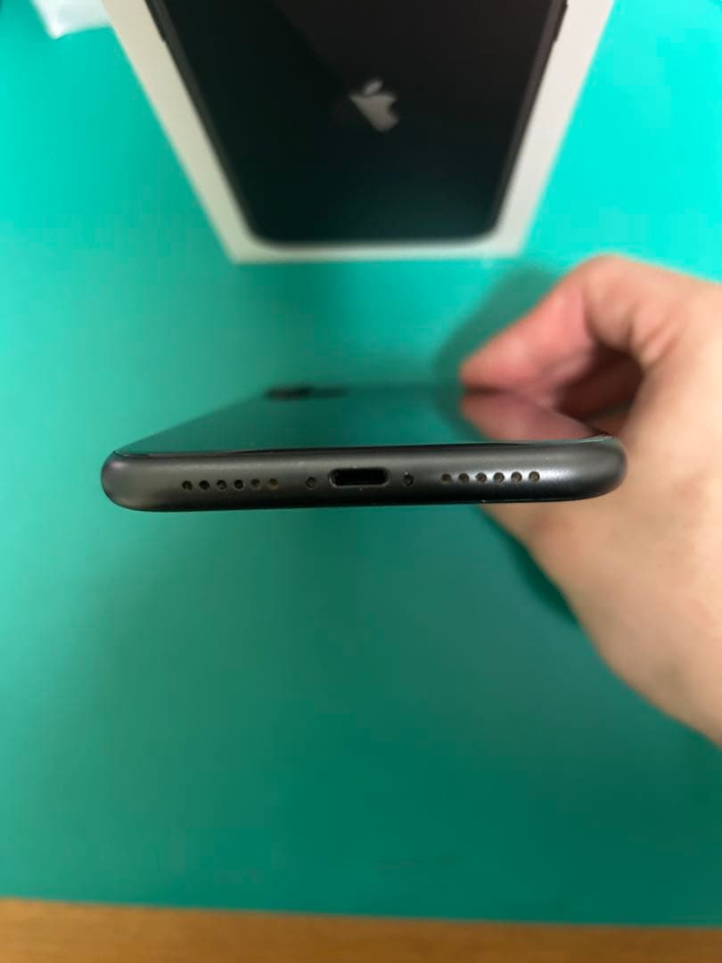 Apple iPhone 11 ブラック 64GB 箱あり