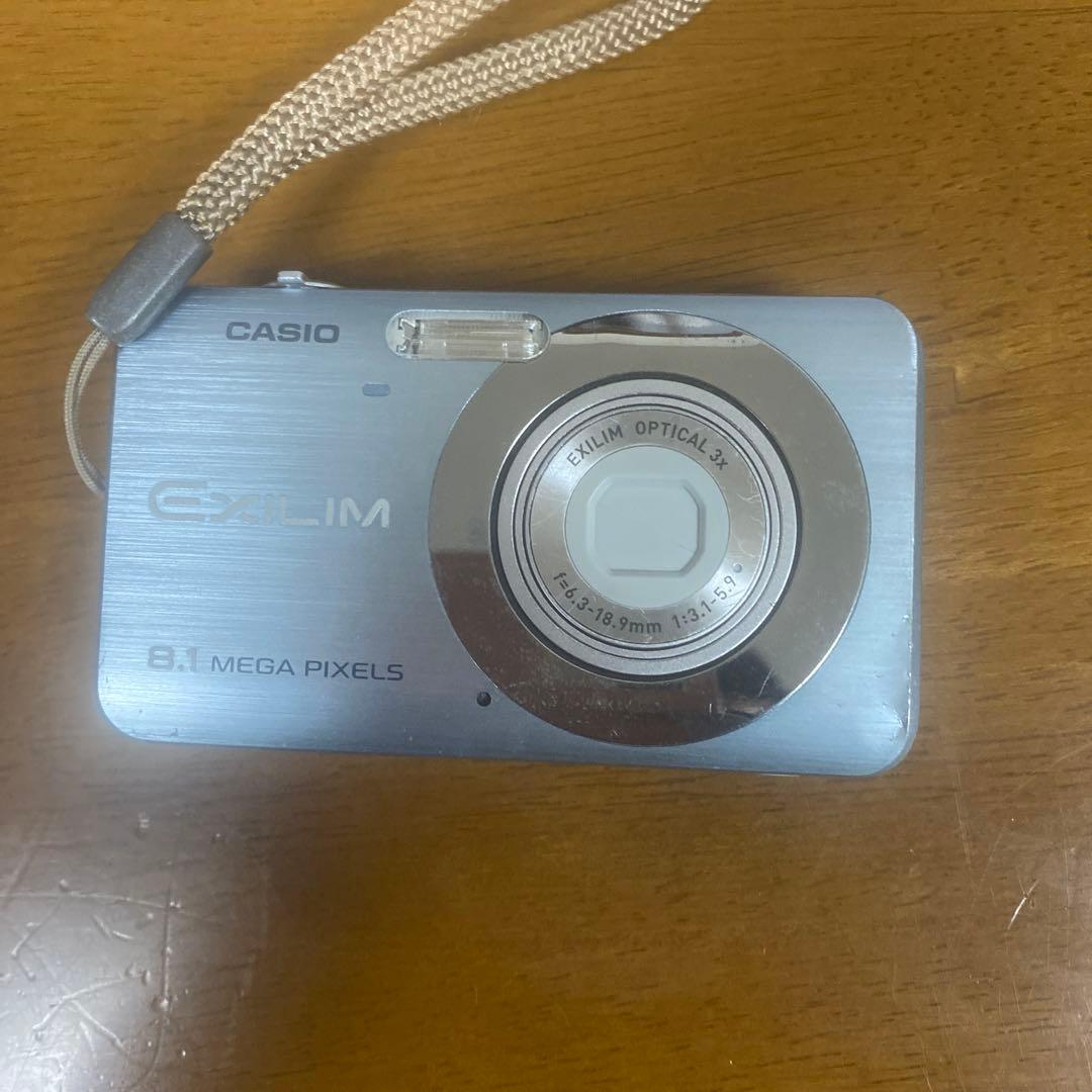 CASIO EXILIM 8.1メガピクセル シルバー