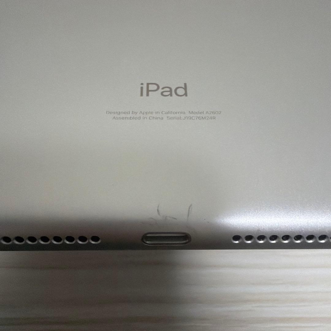 Apple iPad 第9世代 グレー 本体 WiFiモデル 64GB