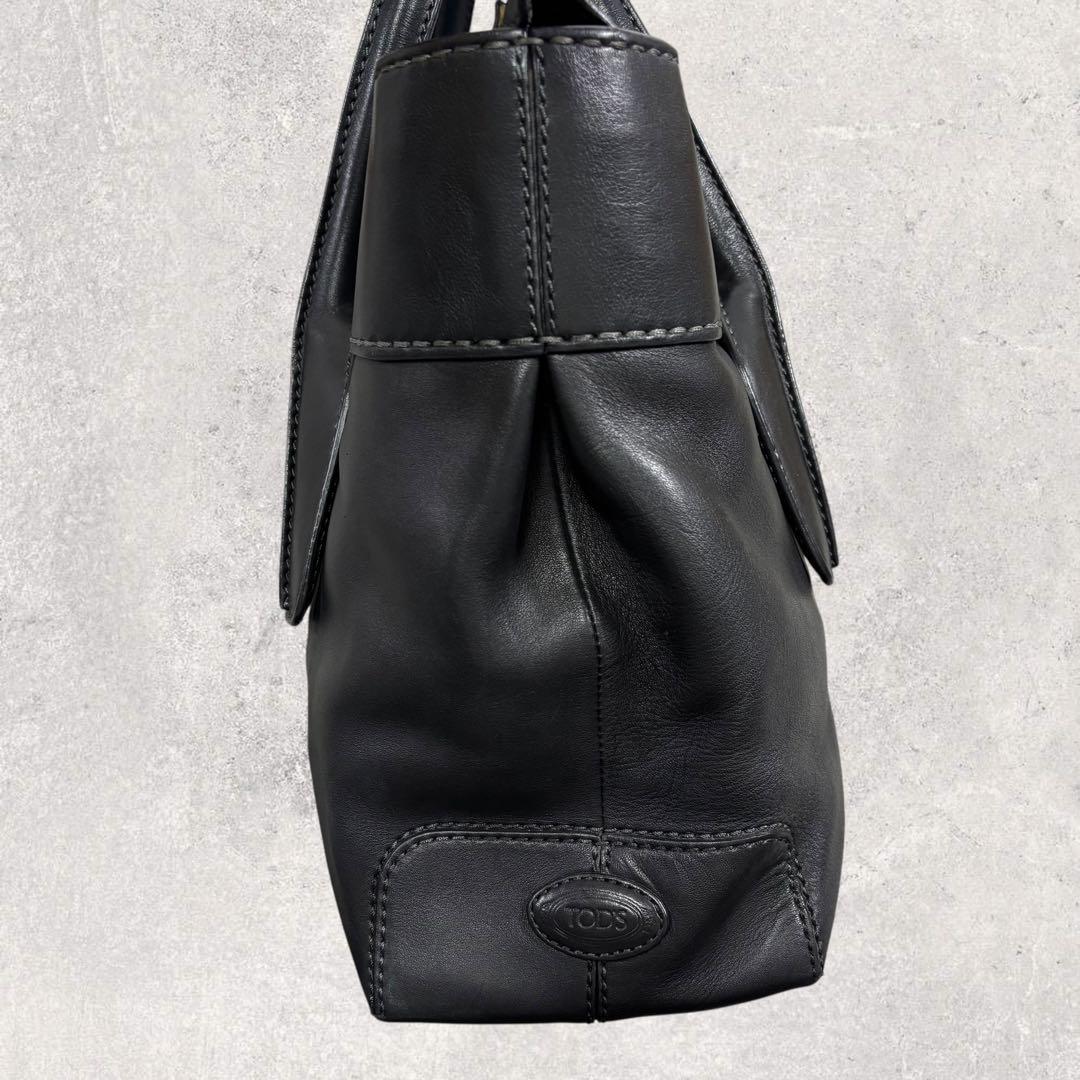 ひろちゃんTOD'S トッズ Dバッグ ハンドバッグ レザー 黒 ゴール