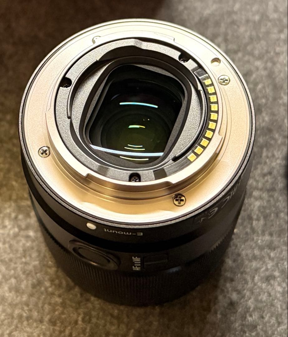 新品購入　超美品　フルサイズ　Sony FE35mmF1.8 SEL35F18F