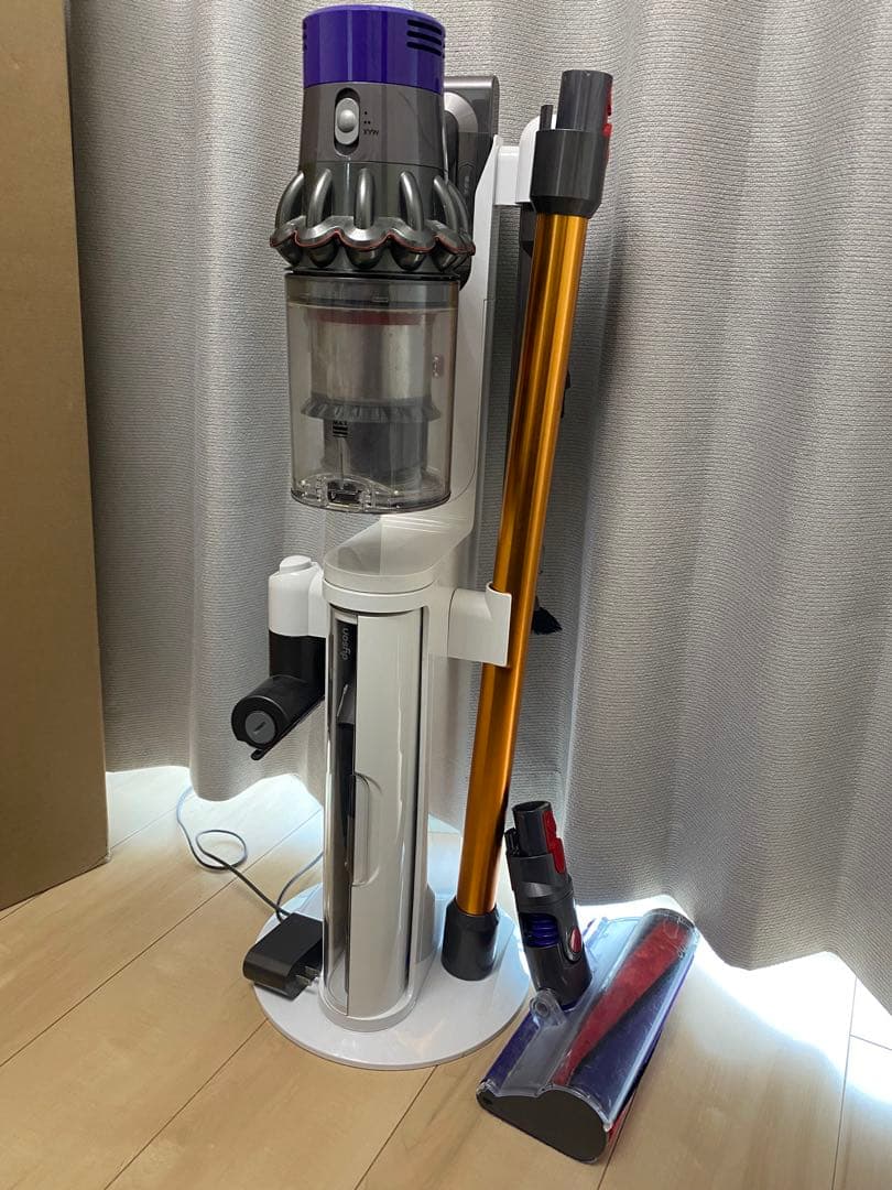 Dyson V10 コードレススティッククリーナー