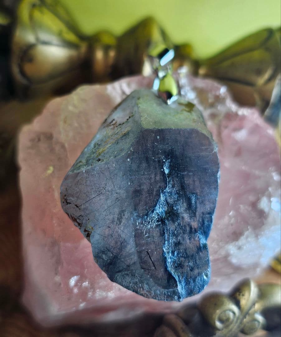 akko様★専用★激烈に超希少‼️ブルーザギマウンテン原石 ペンダント
