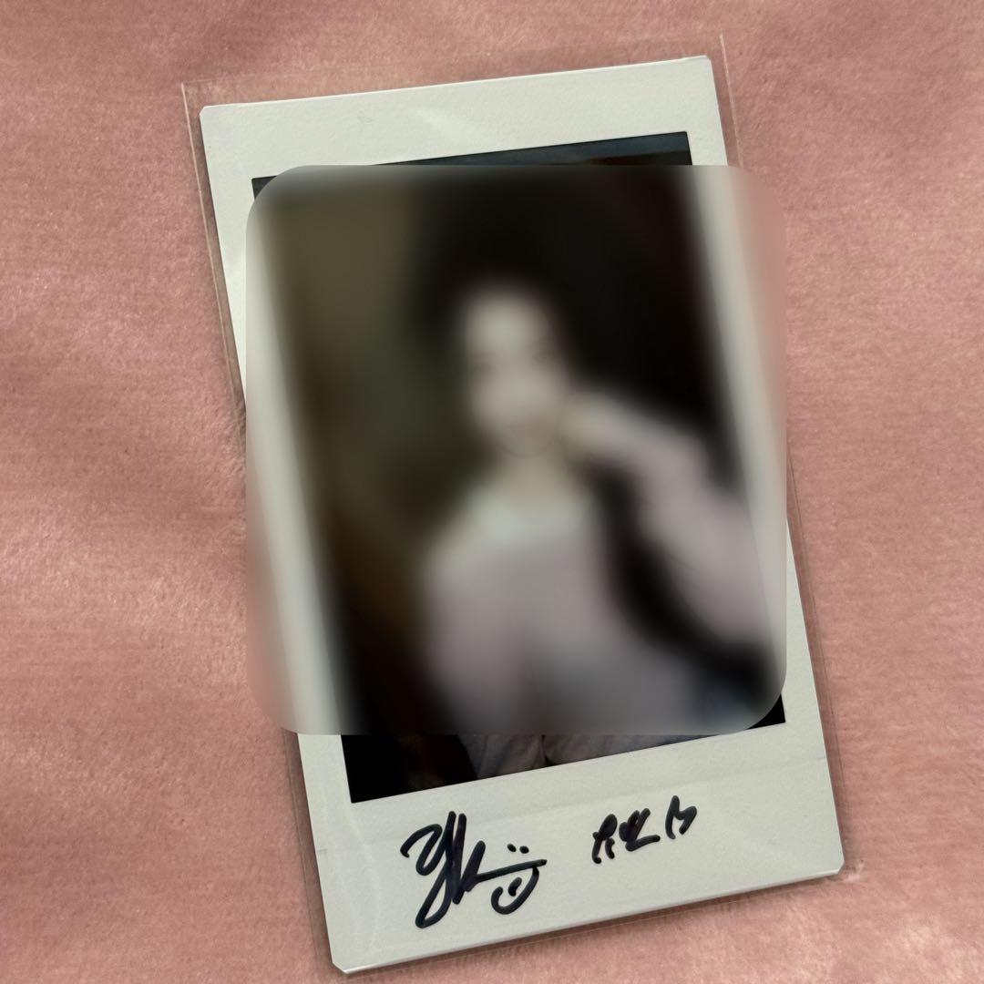 tripleS VV 直筆サイン入り ポラロイド ユビン チェキ !