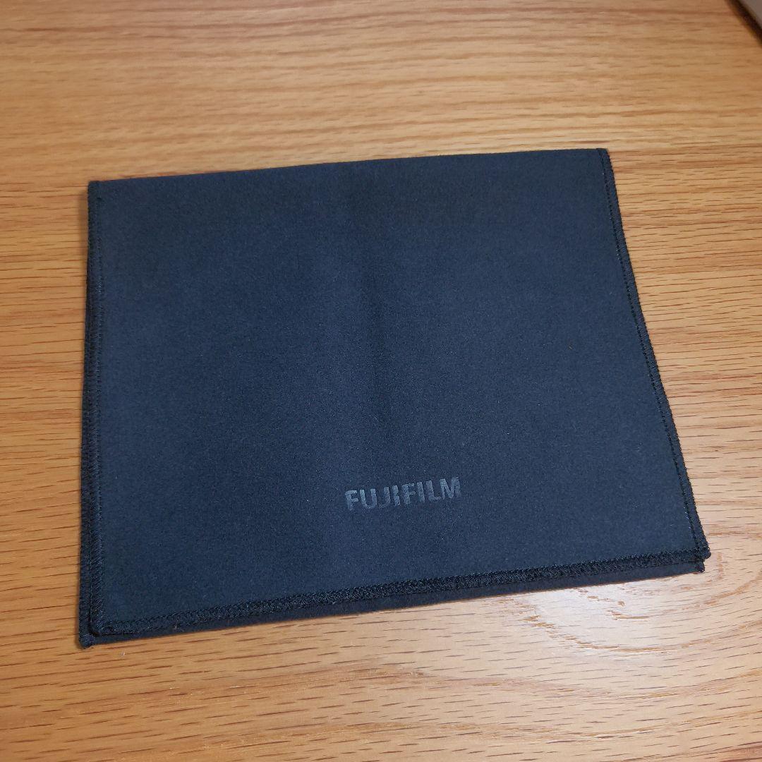 FUJIFILM XF35mm F2 R WR メタルフード、クロス付き