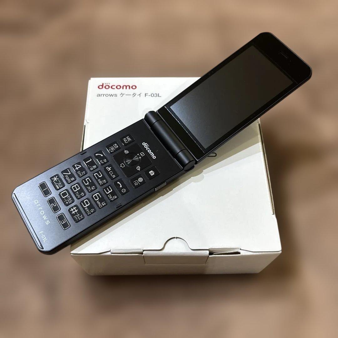 docomo arrowsケータイ F-03L ブラック