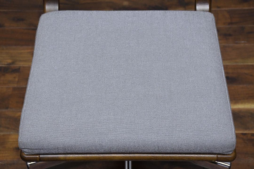 DIC121 カリモク デスクチェア 昇降 回転 キャスターチェア 書斎椅子