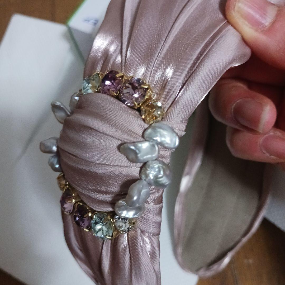 Complex Bizのカチューシャ。　ピンクビージュ、キラキラチャームつき。