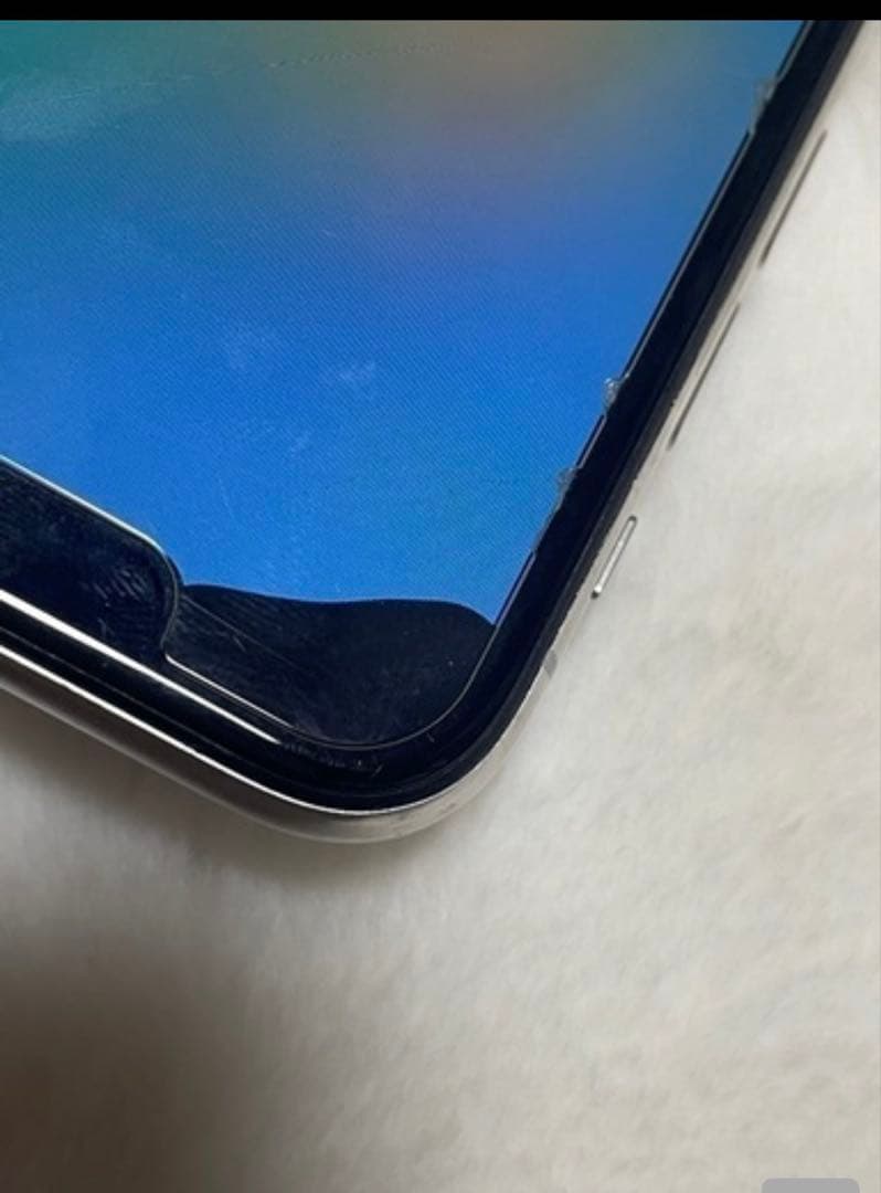 Apple iPhone X 256GB本体　ホワイト　値下げしました。