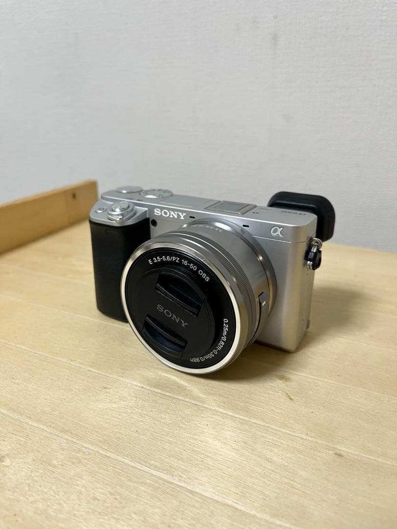 SONY α6400 ミラーレスカメラ E 16-50mmレンズ付き