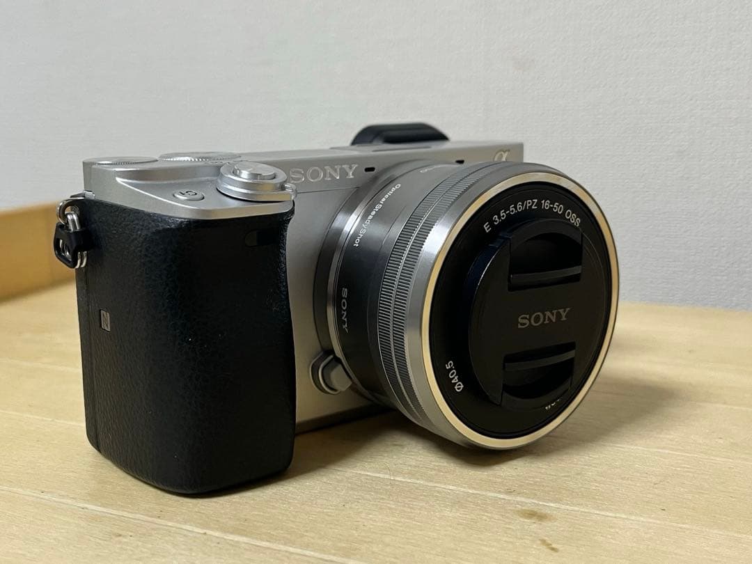 SONY α6400 ミラーレスカメラ E 16-50mmレンズ付き
