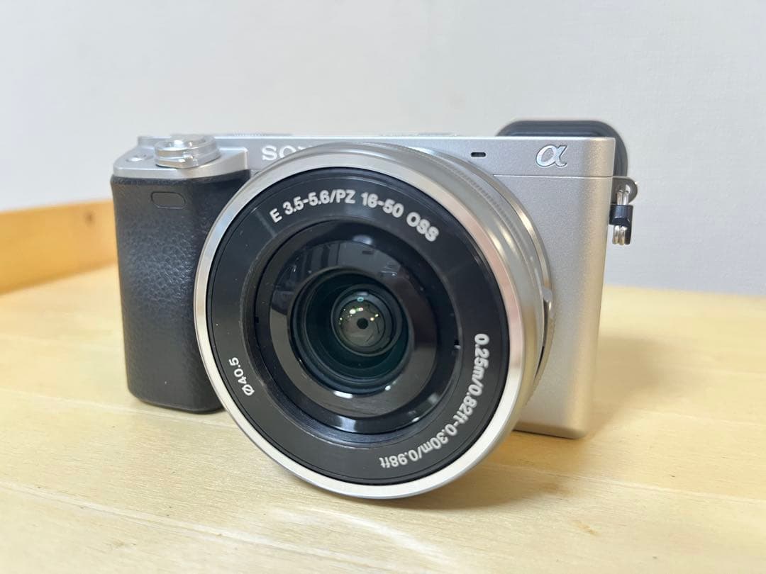 SONY α6400 ミラーレスカメラ E 16-50mmレンズ付き