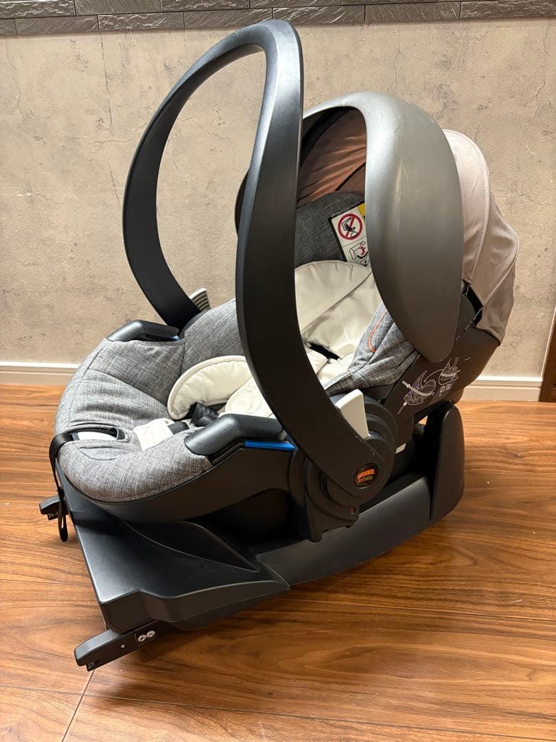 うさまる様用　ストッケ　チャイルドシートベース付き