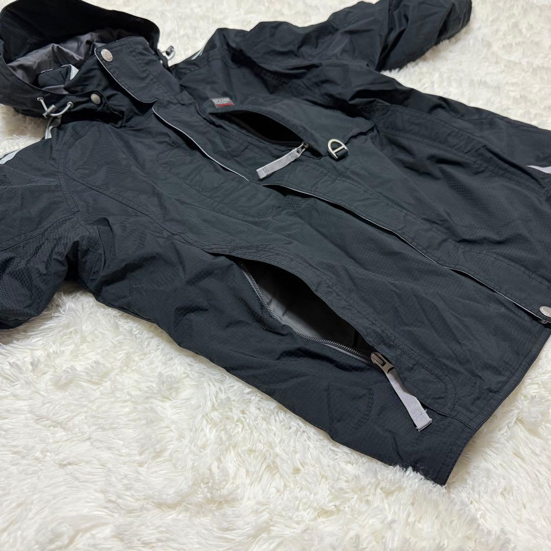 美品 DESCENTE スキーウェア 上下セット Lサイズ 【E-32】