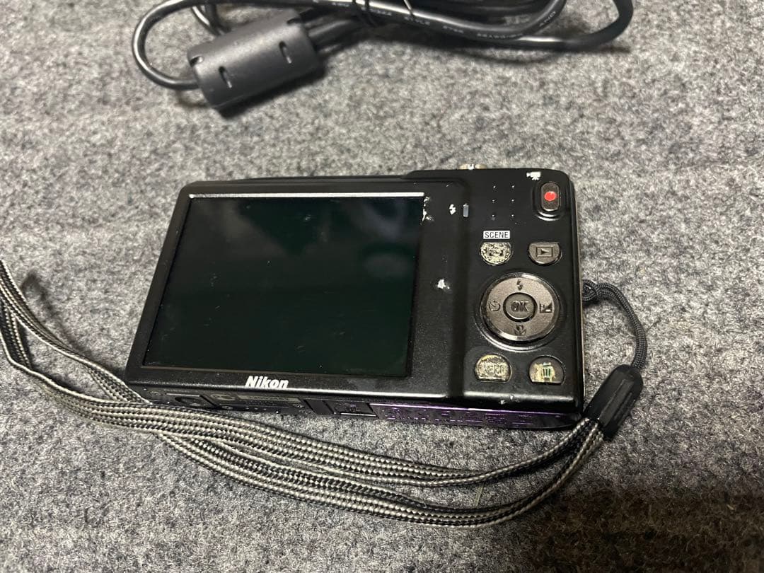 Nikon　COOLPIX S3100　デジタルカメラ