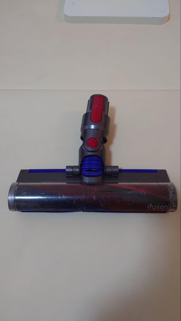 ど*な様 【純正スタンド付き】Dyson V8slim fluffy＋【掃除機】