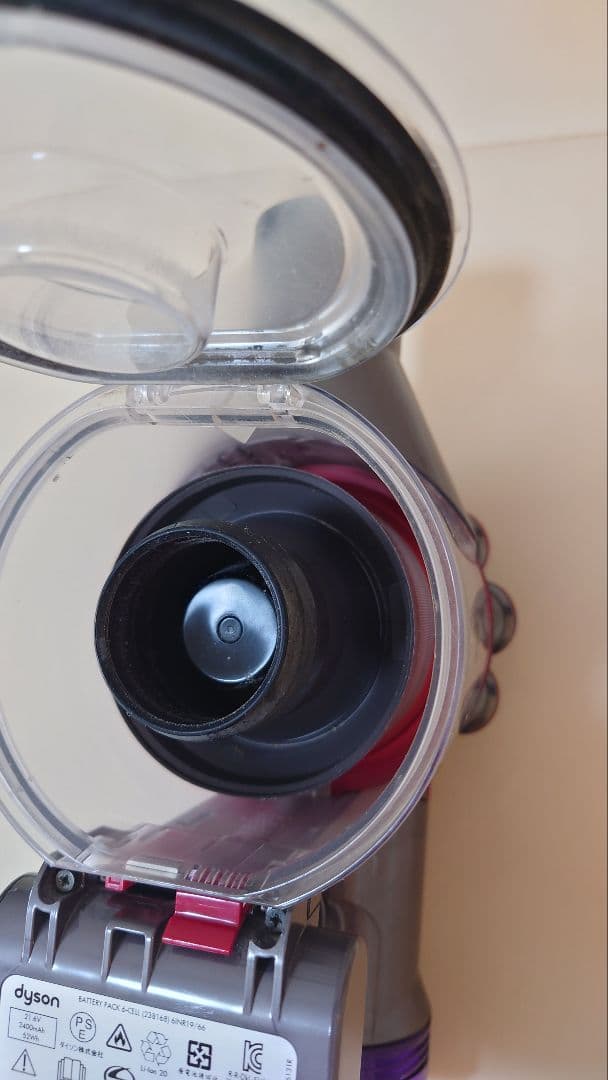 ど*な様 【純正スタンド付き】Dyson V8slim fluffy＋【掃除機】