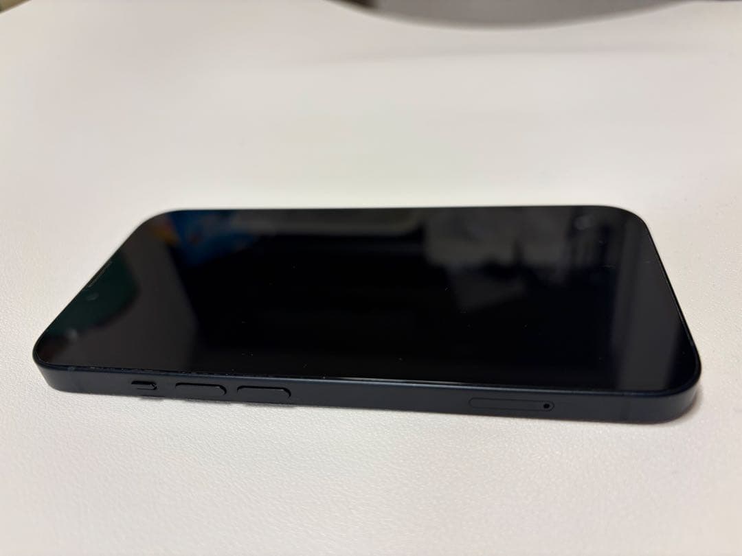 美品　iPhone14 128GB 本体のみ