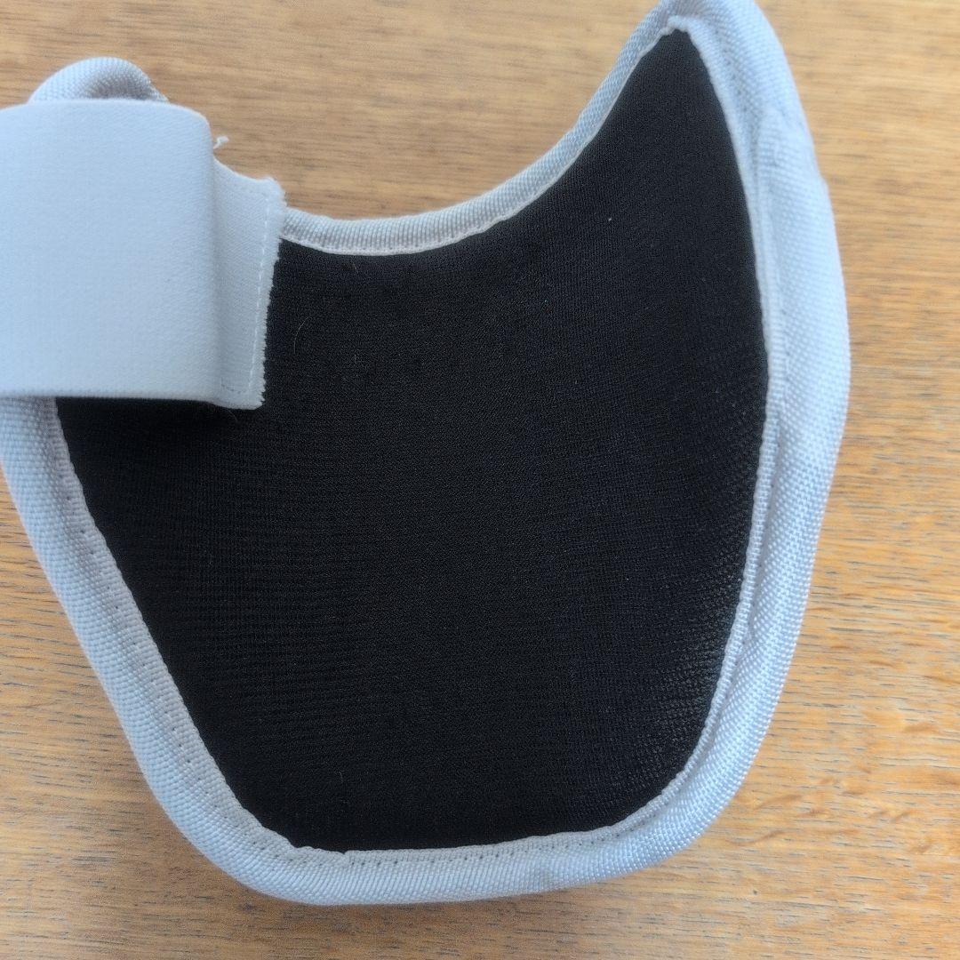 エルボーガード・フットガードセット ホワイト フォースキフト（左打者用）