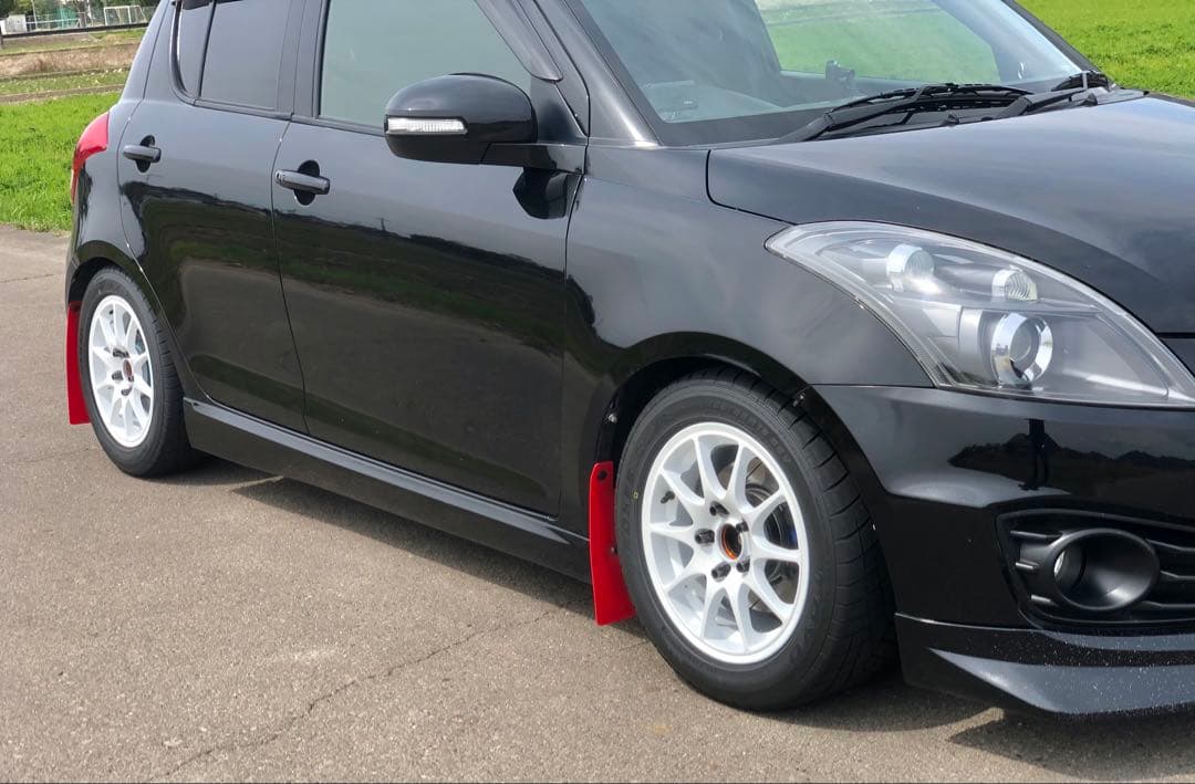 スイフトスポーツ zc32s マッドフラップ 泥除け　ブラック