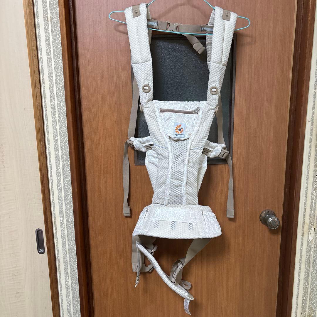 エルゴ抱っこ紐 オムニブリーズ クリームフラワーレース