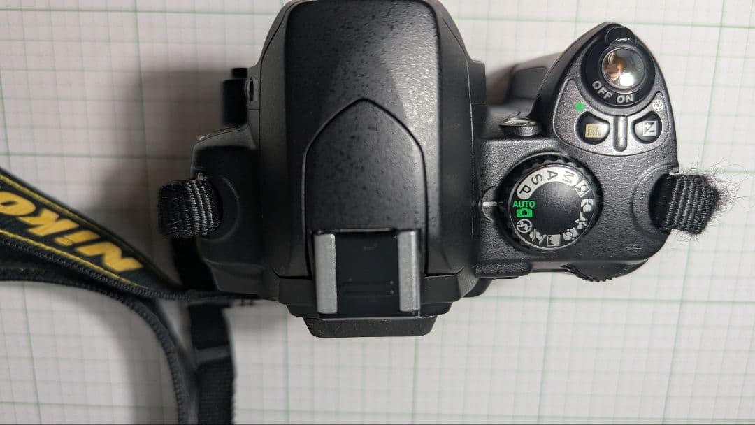 Nikon D40 デジタル一眼レフカメラ　ズームレンズ2本セット、バッグ付一式