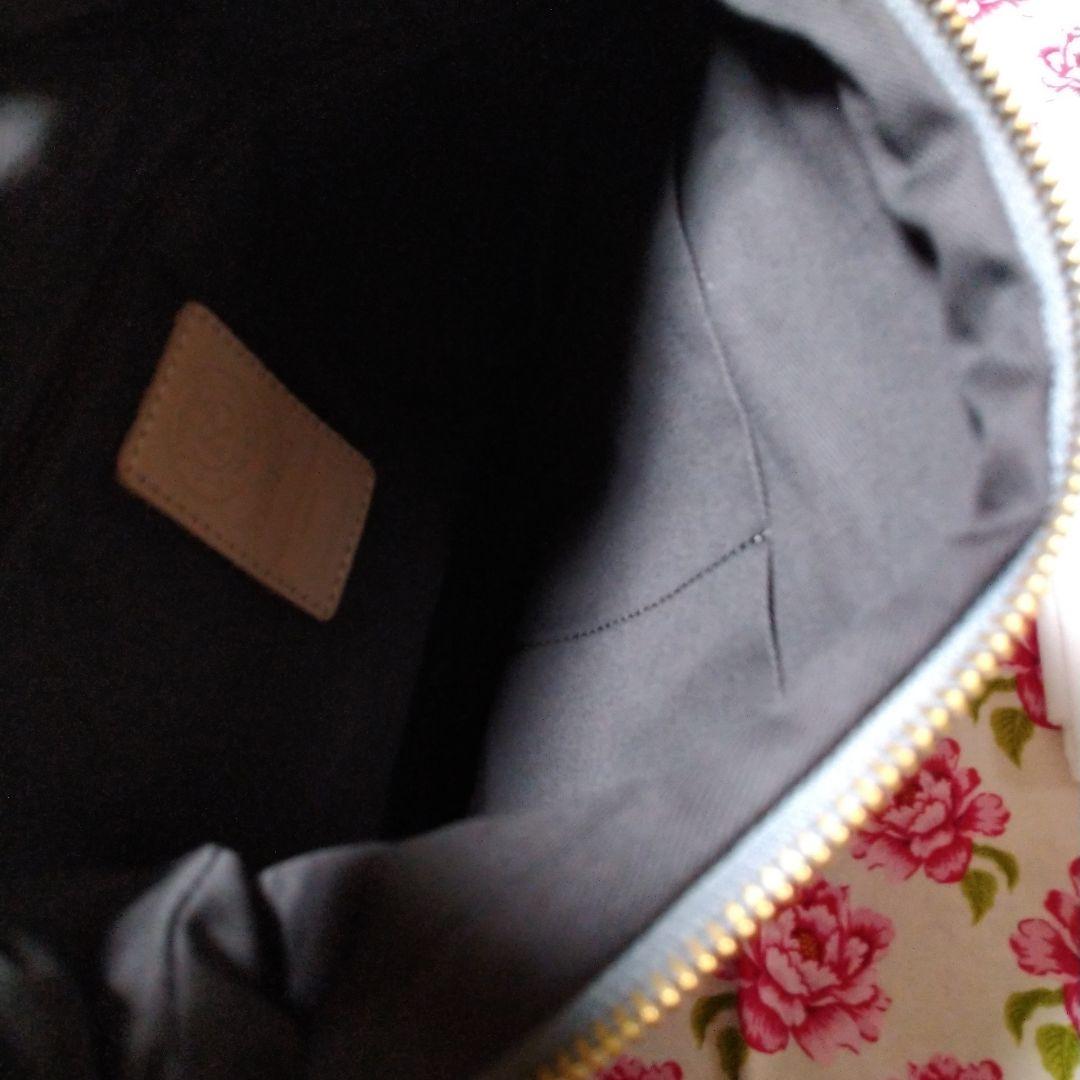 【新品・正規品・タグ付き】カゴシンプルショルダーバッグ（CE-1552）Gray