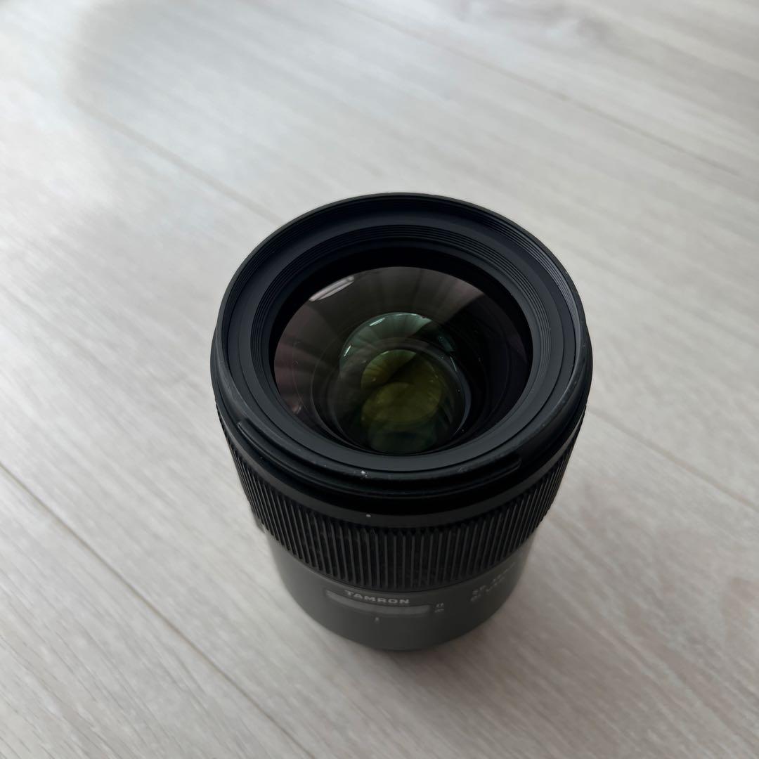 タムロン　35mm f1.4 キヤノンEFマウント